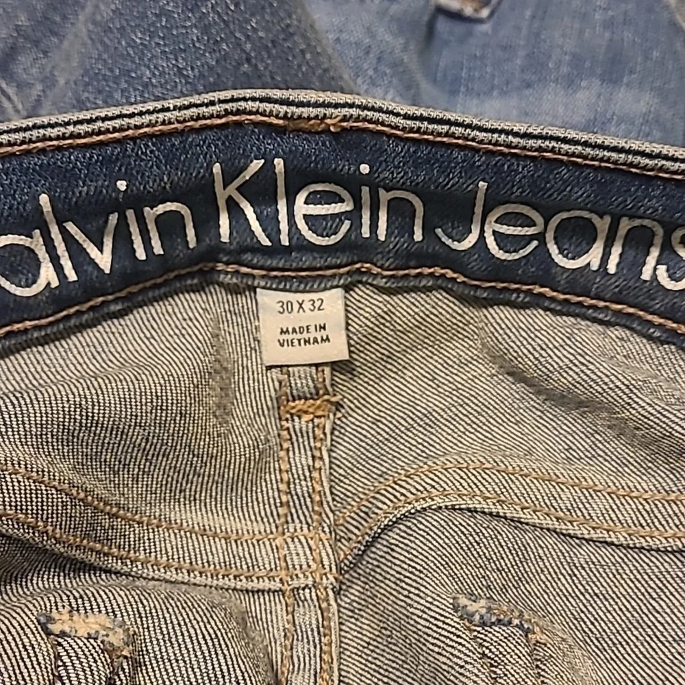 𝅺CALVIN Klein Jeans